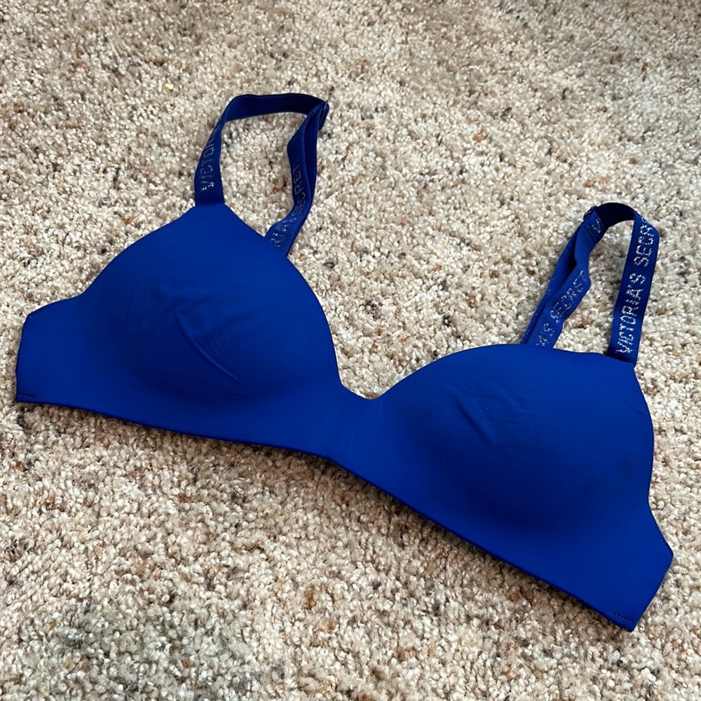 VS blue T-shirt bra 32A